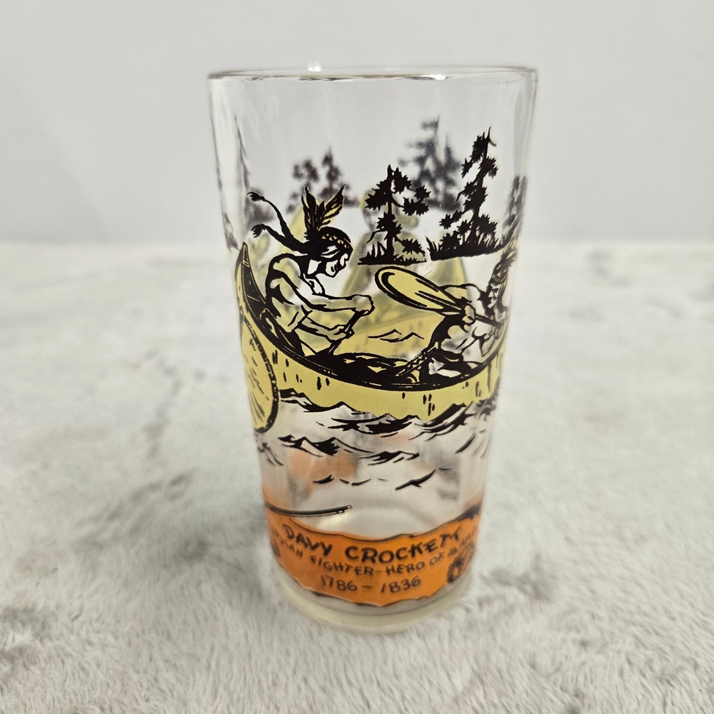 Vintage Davy Crockett Indian Fighter Hero of Alamo Drinking Glass Tumbler Yellow